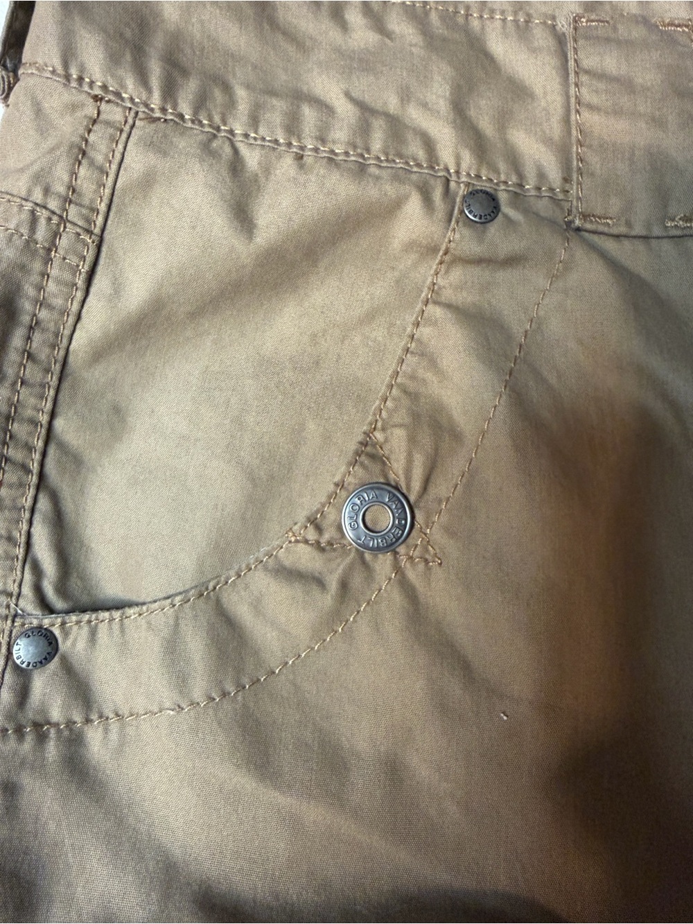 NWT Women's Gloria Vanderbilt Cargo Capri Pants in Khaki Size 16/19" Inseam - Picture 7 of 11